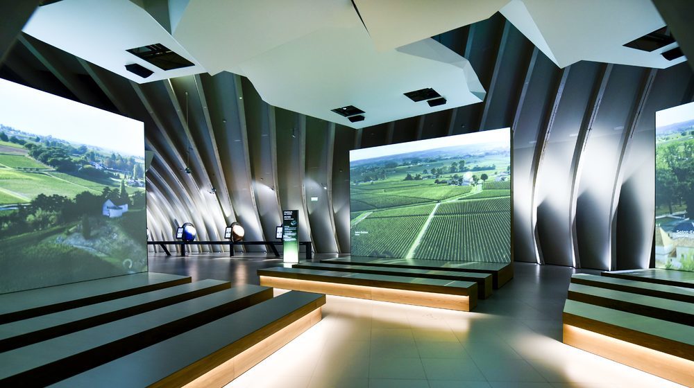 Bordeaux - La Cité du Vin : Le Tour du Monde des Vignobles Crédits de la photo : Photos Anaka/ La Cité du Vin/ Casson Mann 