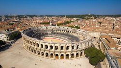 Arènes de Nîmes © L Boudereaux