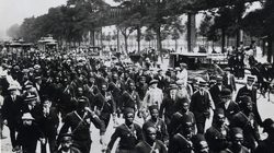 Les tirailleurs sénégalais défilent dans Paris en 1913 © Eric Deroo/Musée national de l’histoire et des cultures de l’immigration