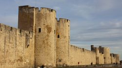 Tours et remparts d'Aigues-Mortes