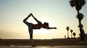 Barcelone : Yoga, brunch léger et sain et expérience de voile