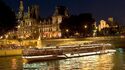  Bateaux-Mouches Nouvel An
