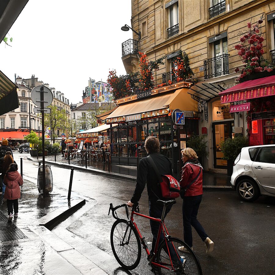 Paris Activitis Fun and Rainy Day Spring Activities in Paris with Friends | Top 10 Ideas
